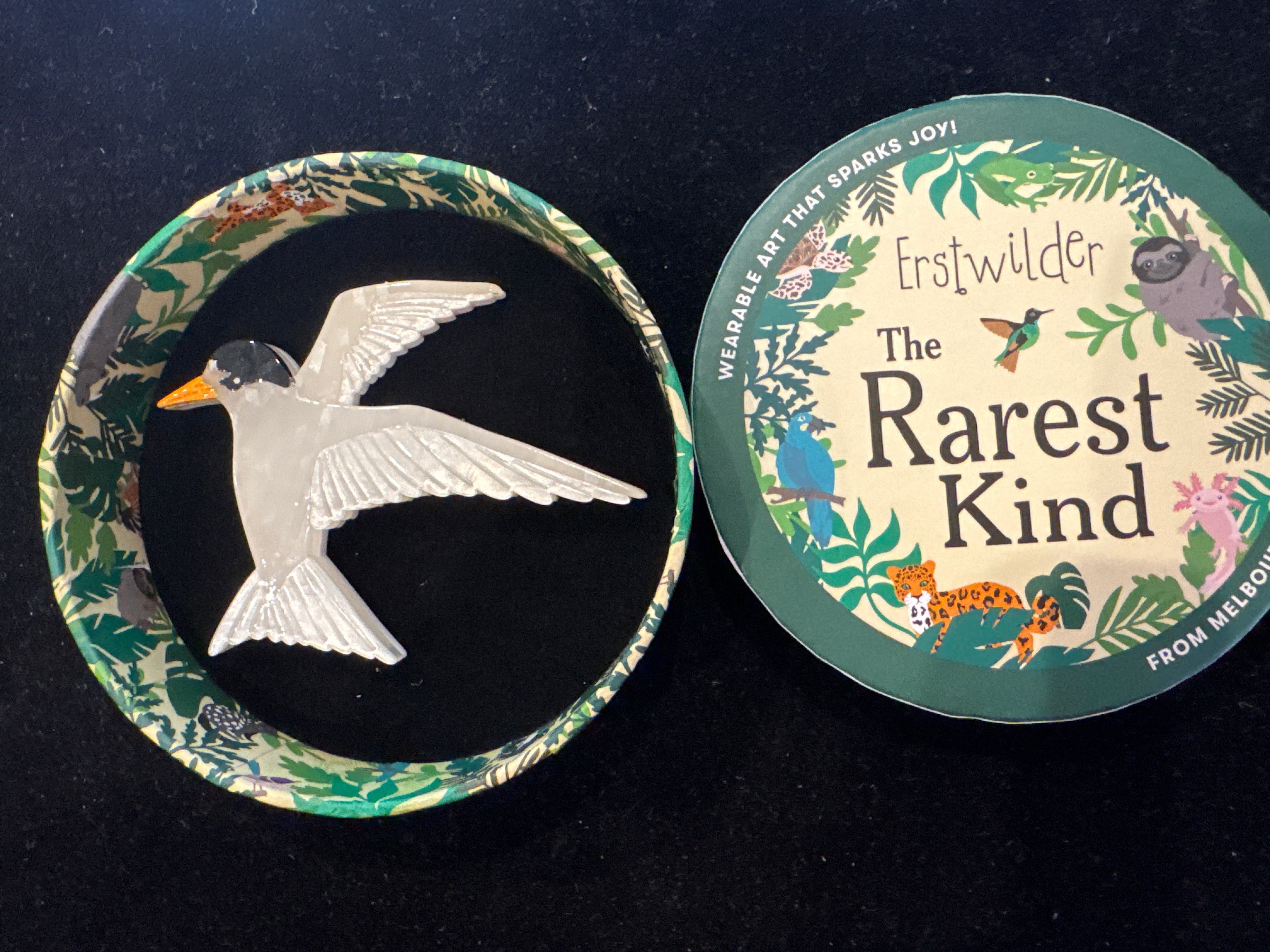 ERSTWILDER THE RAREST KIND - NEW ZEALAND FAIRY TERN - RESIN BROOCH