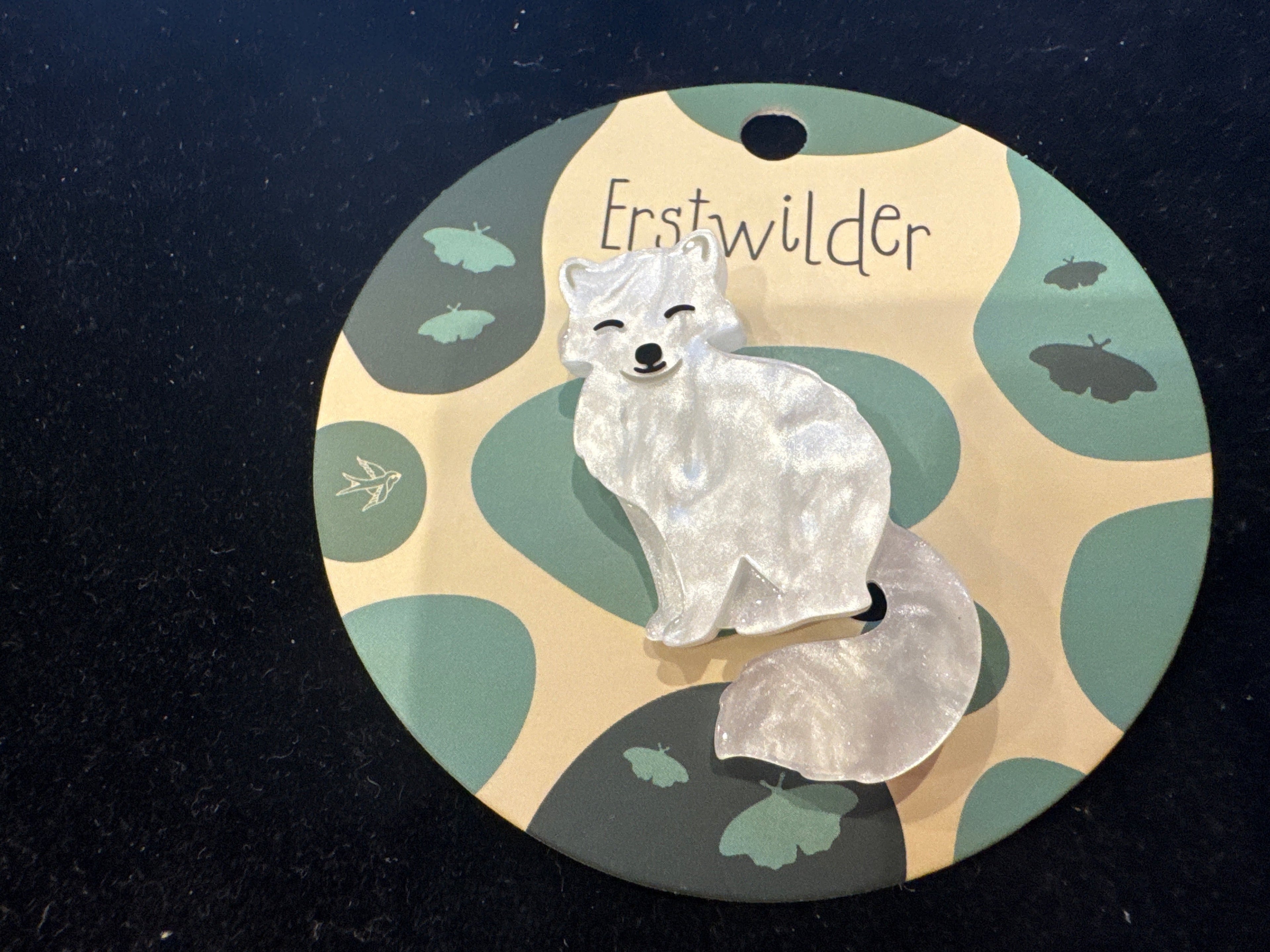 ERSTWILDER THE RAREST KIND -ARCTIC FOX - RESIN MINI BROOCH