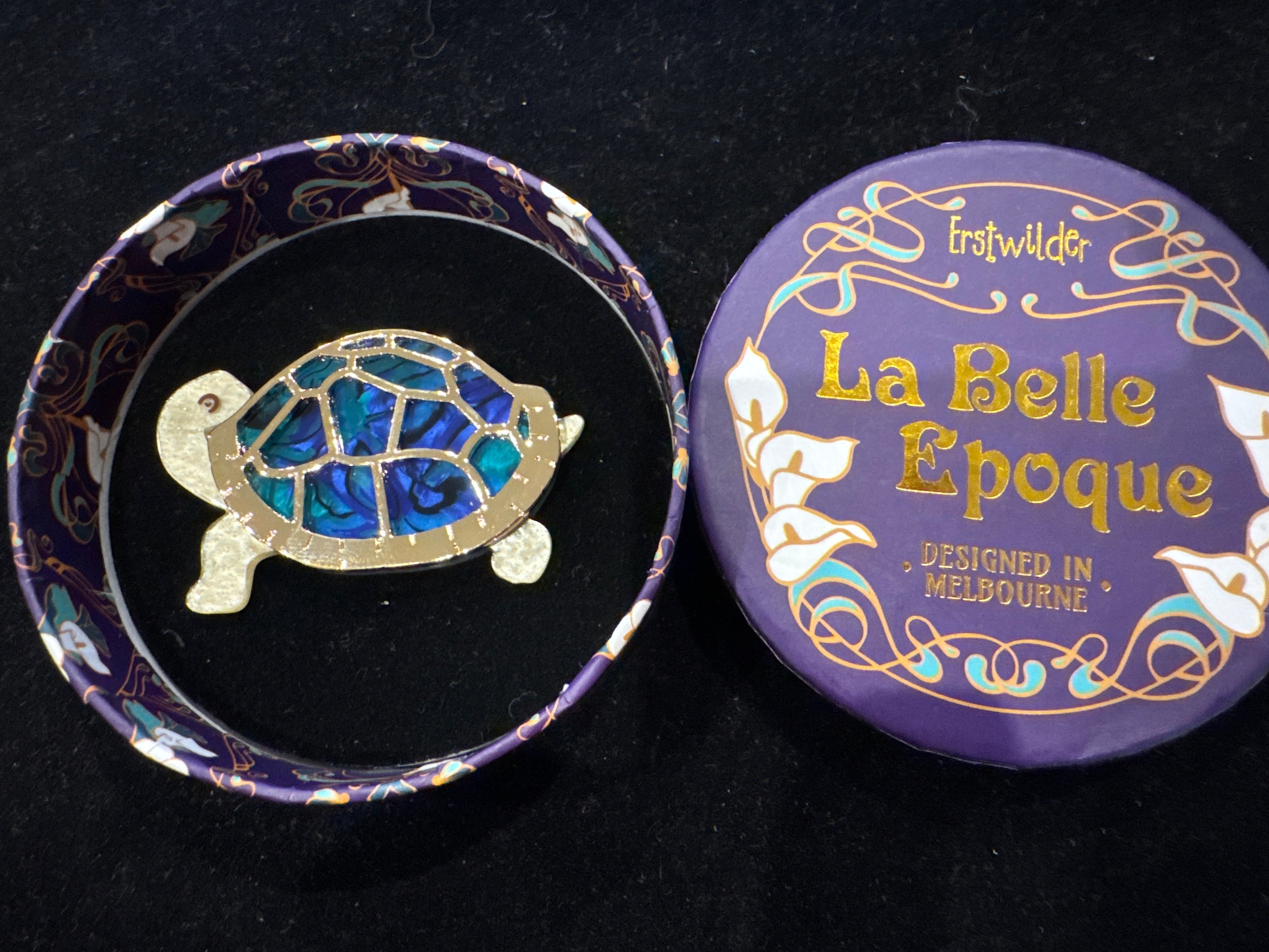 ERSTWILDER  LA BELLE EPOQUE - ANCIENT ALTRUISM  RESIN BROOCH RETIRED