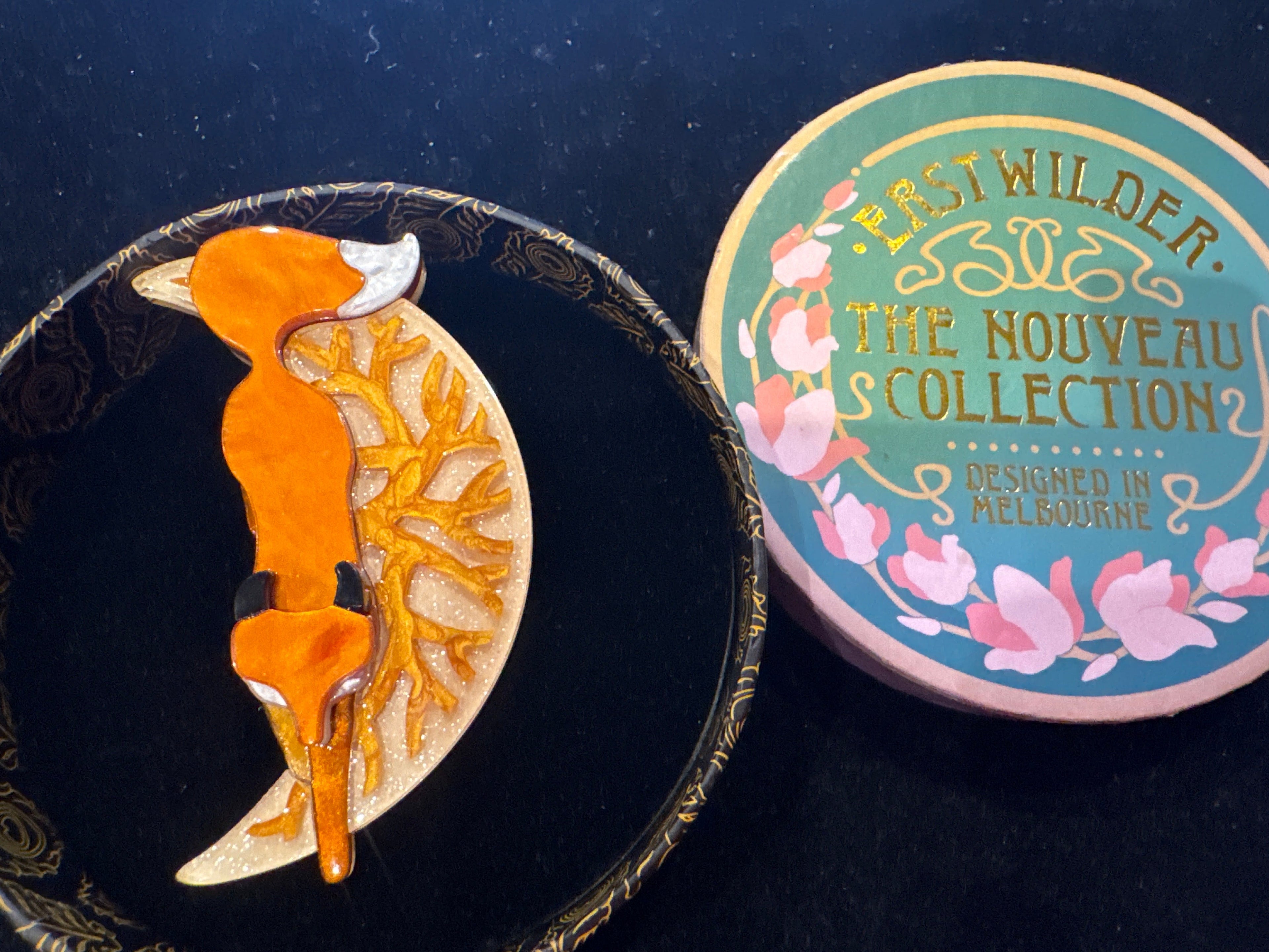 ERSTWILDER ELENA LEONG THE NOUVEAU COLLECTION- THE PROWLING FOX - RESIN BROOCH RETIRED
