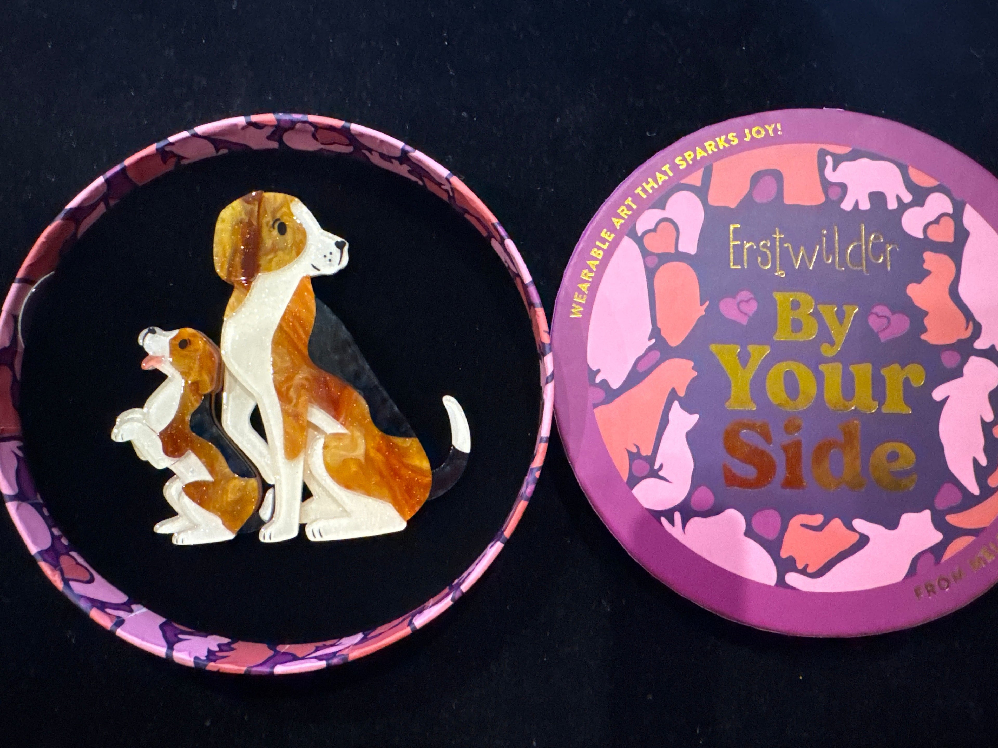 ERSTWILDER BY YOUR SIDE -PAW BY PAW- RESIN BROOCH