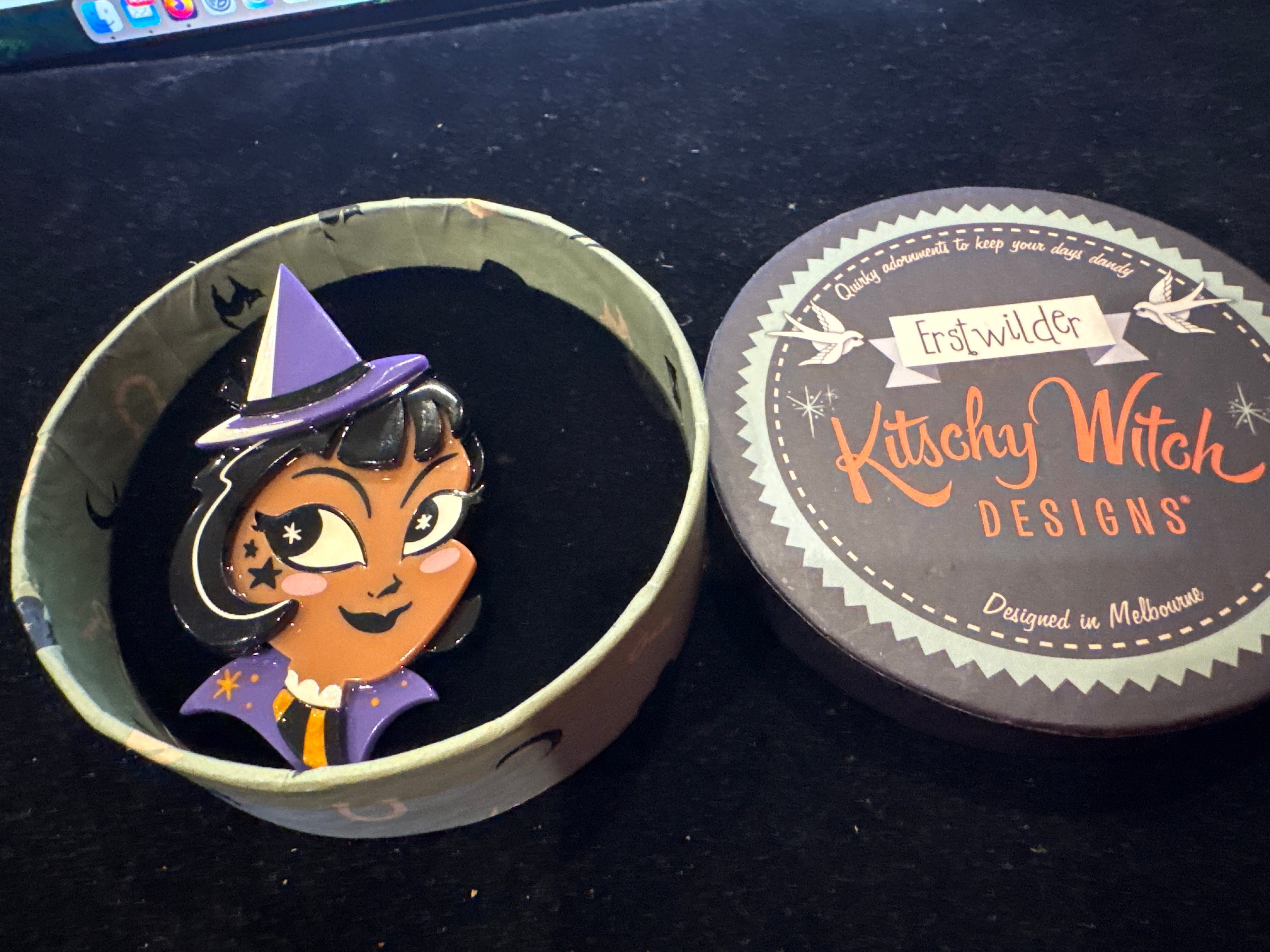 ERSTWILDER KITSCHY WITCH DESIGNS-WHICH WITCH- RESIN BROOCH