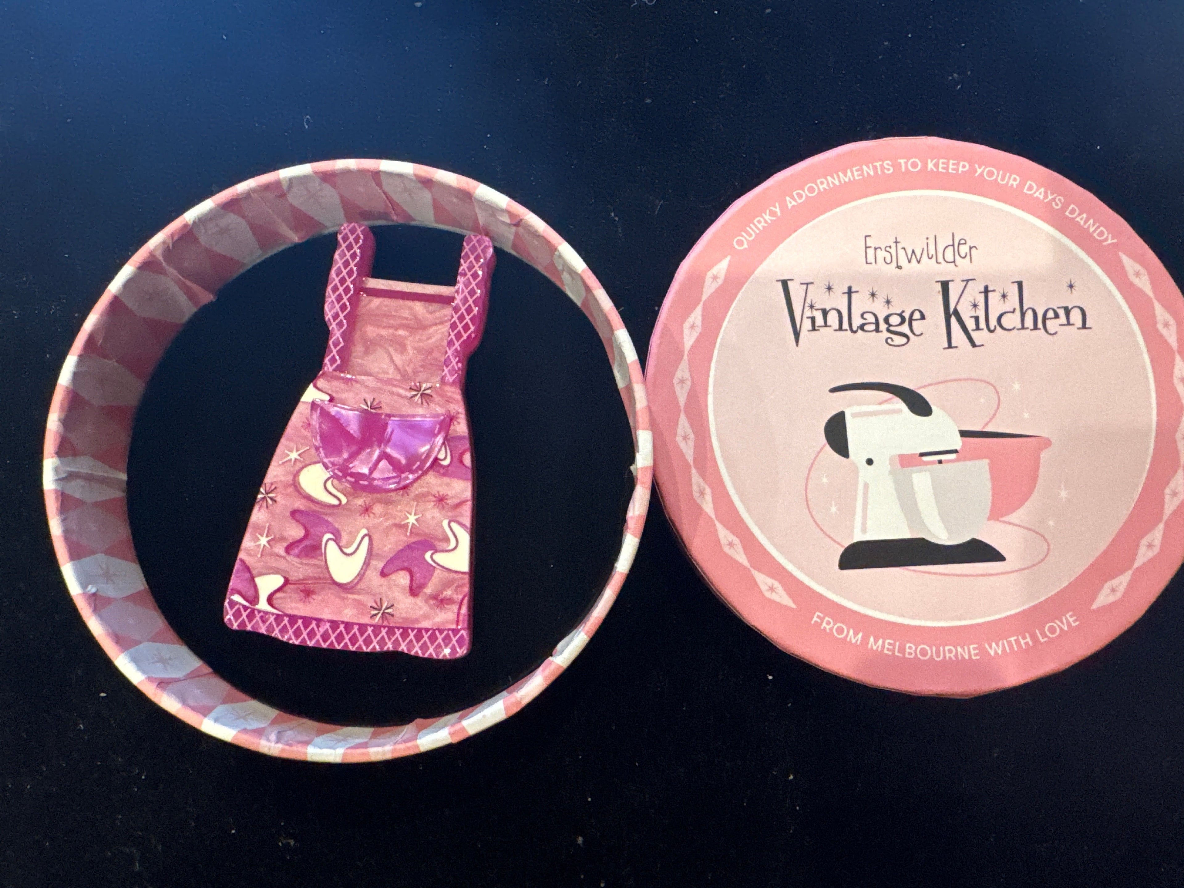 ERSTWILDER  VINTAGE KITCHEN PINK -NO STRINGS ATTACHED-RESIN BROOCH