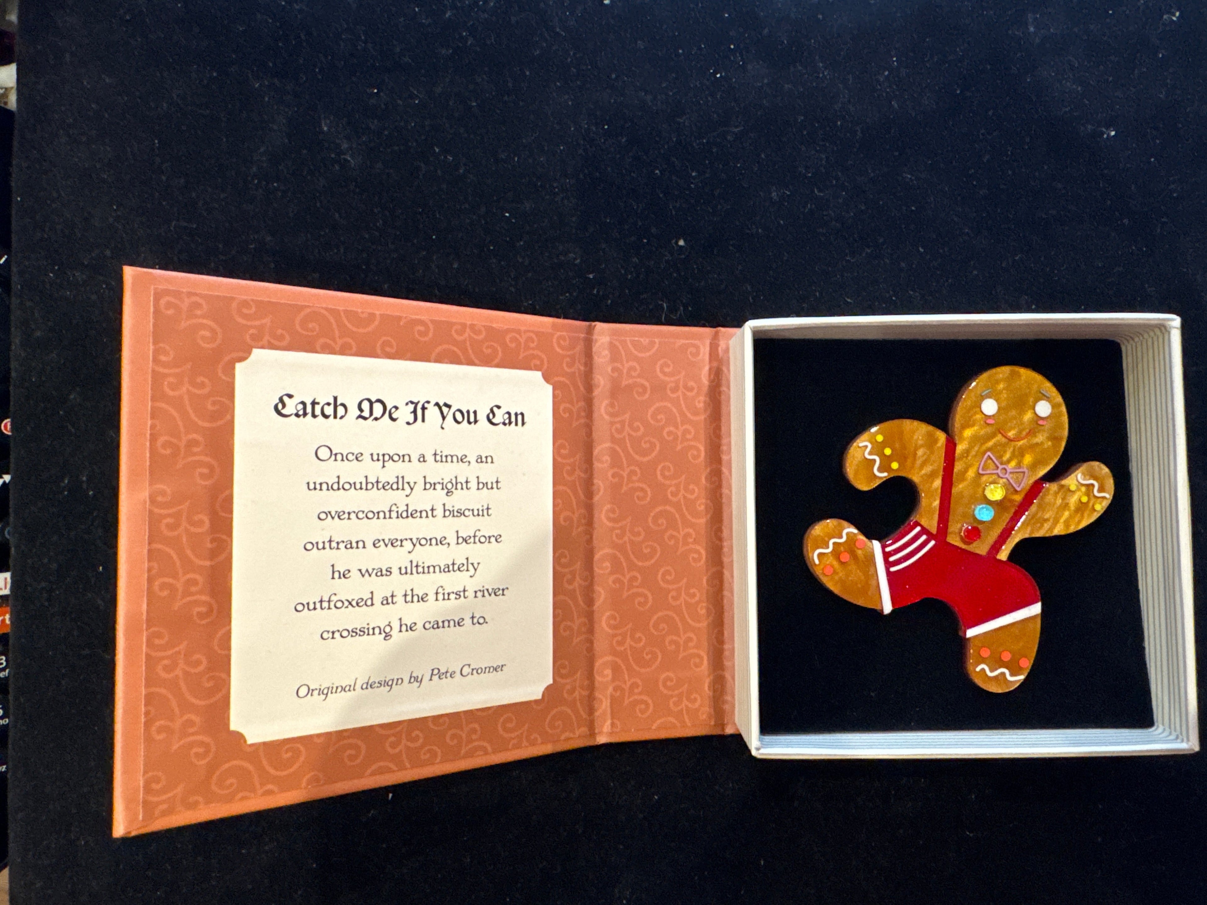 ERSTWILDER PETE CROMER FAIRY TALES - CATCH ME IF YOU CAN - RESIN BROOCH