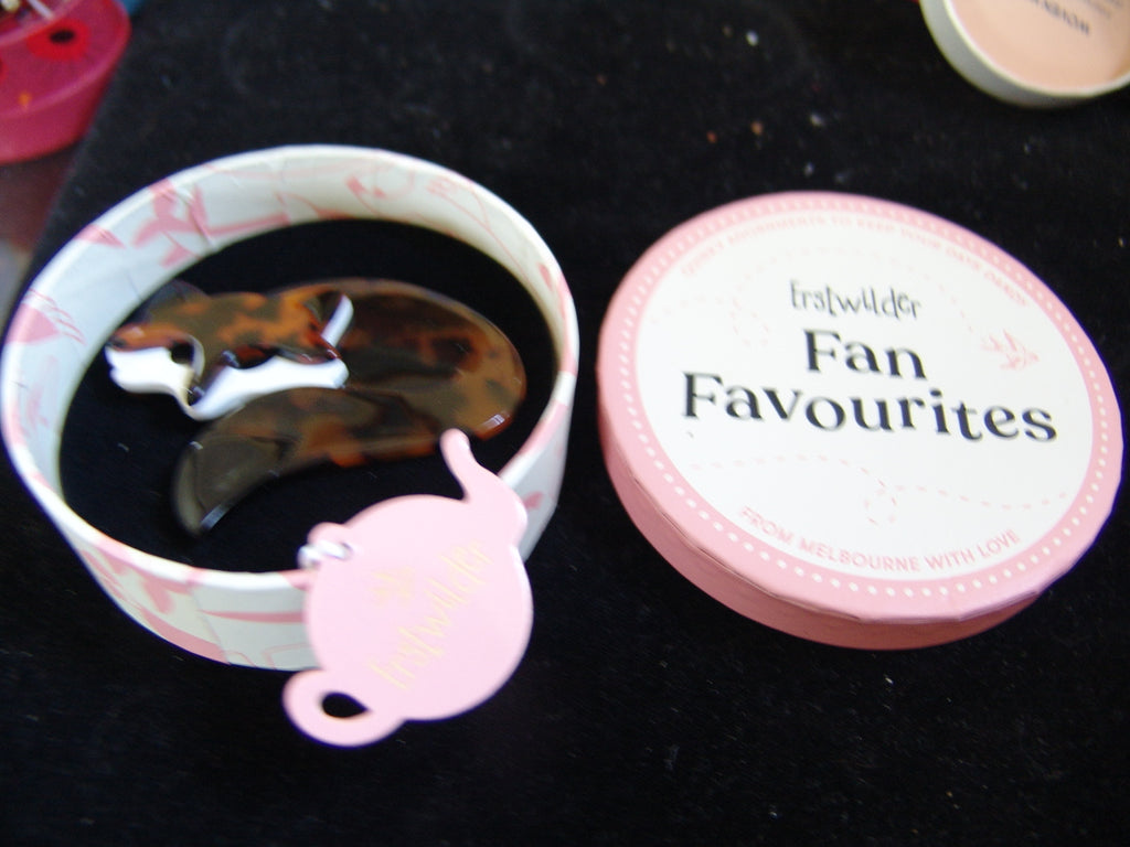 ERSTWILDER FAN FAVOURITE -SAFFRON THE SLEEPING FOX- RETIRED
