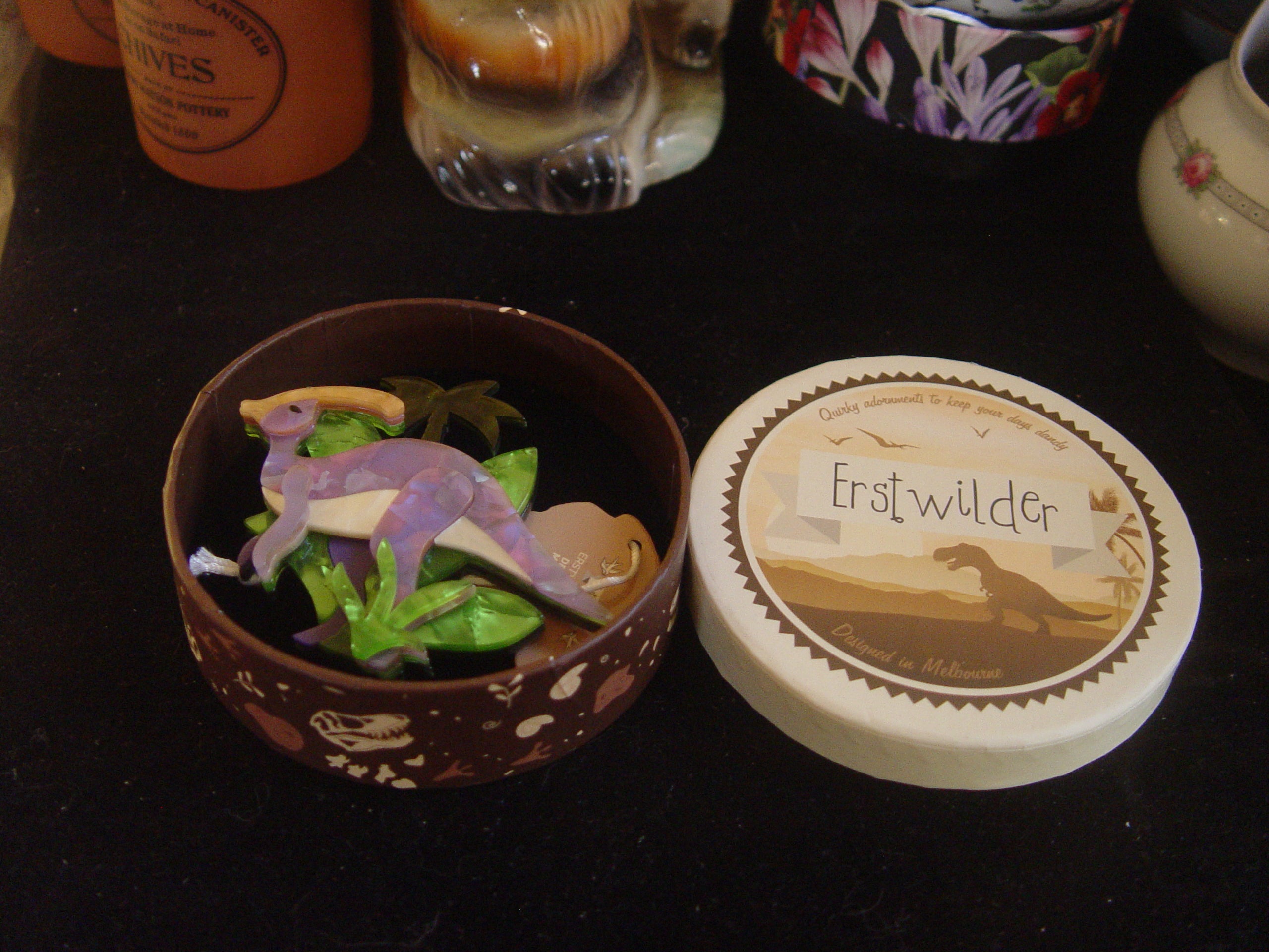 ERSTWILDER DINOSAUR- PETER PLANT EATER -RESIN BROOCH