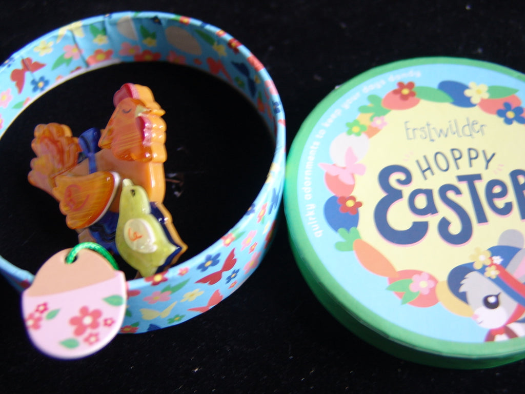 ERSTWILDER HOPPY EASTER - MOTHER HEN KNOWS BEST -RESIN BROOCH