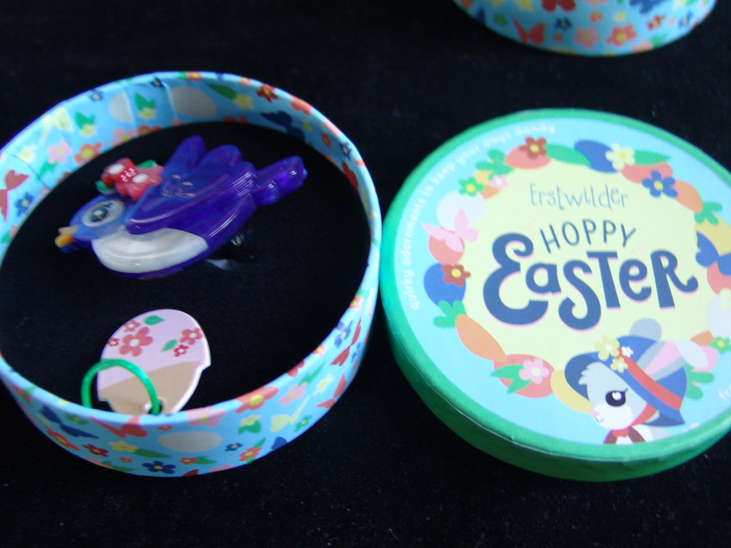 ERSTWILDER HOPPY EASTER - LOVE'S OFFSPRING -RESIN BROOCH
