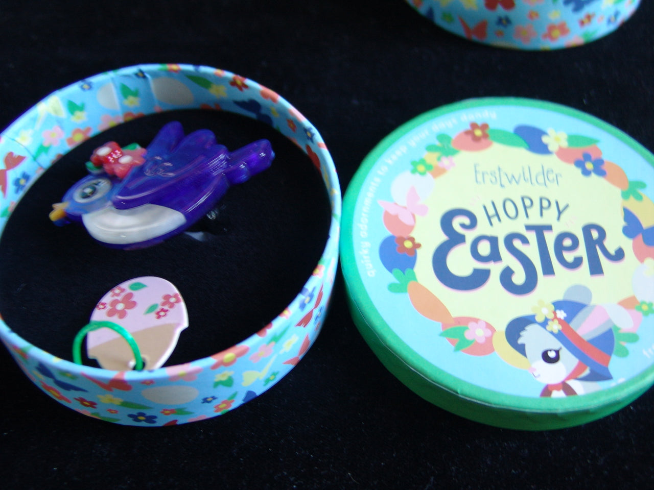 ERSTWILDER HOPPY EASTER - LOVE'S OFFSPRING -RESIN BROOCH
