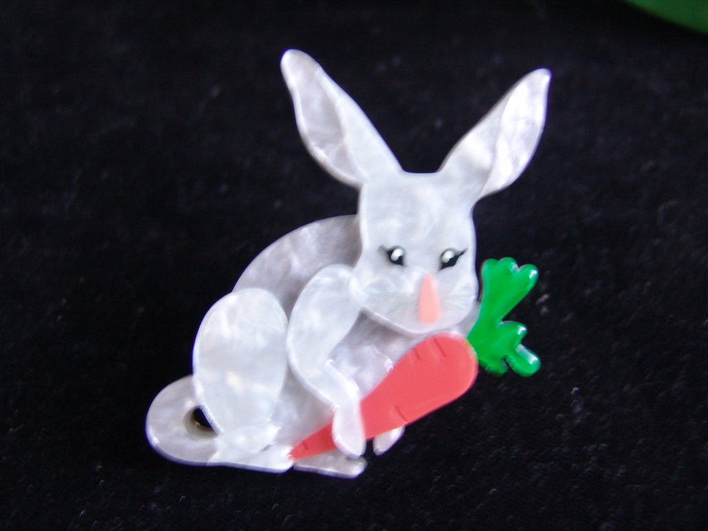 ERSTWILDER HOPPY EASTER - BRAVE EASTER BILBY -RESIN BROOCH