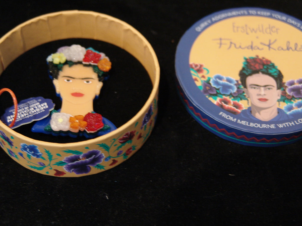 ERSTWILDER FRIDA KAHLO - MY OWN MUSE FRIDA - RESIN BROOCH