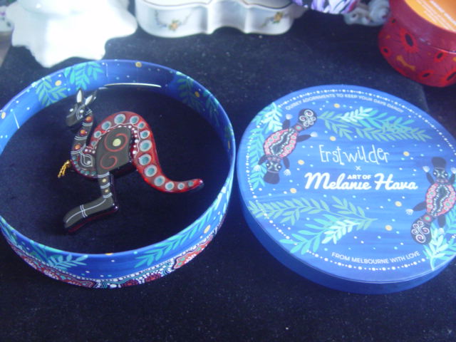 THE ERSTWILDER THE ART OF MELANIE HAVA - THE KANGAROO 'YURI' - RETIRED