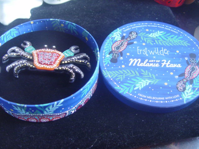 ERSTWILDER ART OF MELANIE HAVA - THE CRAB 'GADAMBAL' - RETIRED