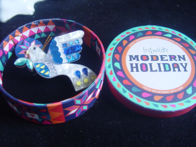 ERSTWILDER MODERN HOLIDAY - PEACE & LOVE - RETIRED