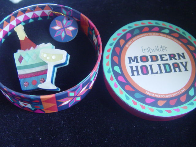 ERSTWILDER MODERN HOLIDAY - CHRISTMAS BUBBLES - RETIRED