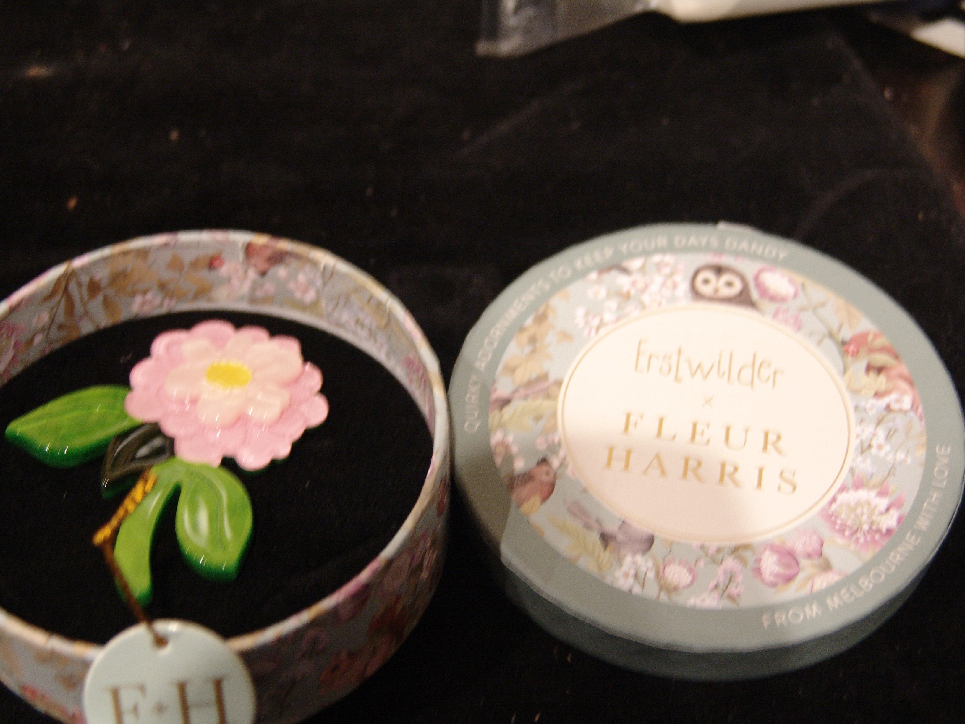 ERSTWILDER  FLEUR HARRIS - WOODLAND WILDFLOWER- RESIN BROOCH