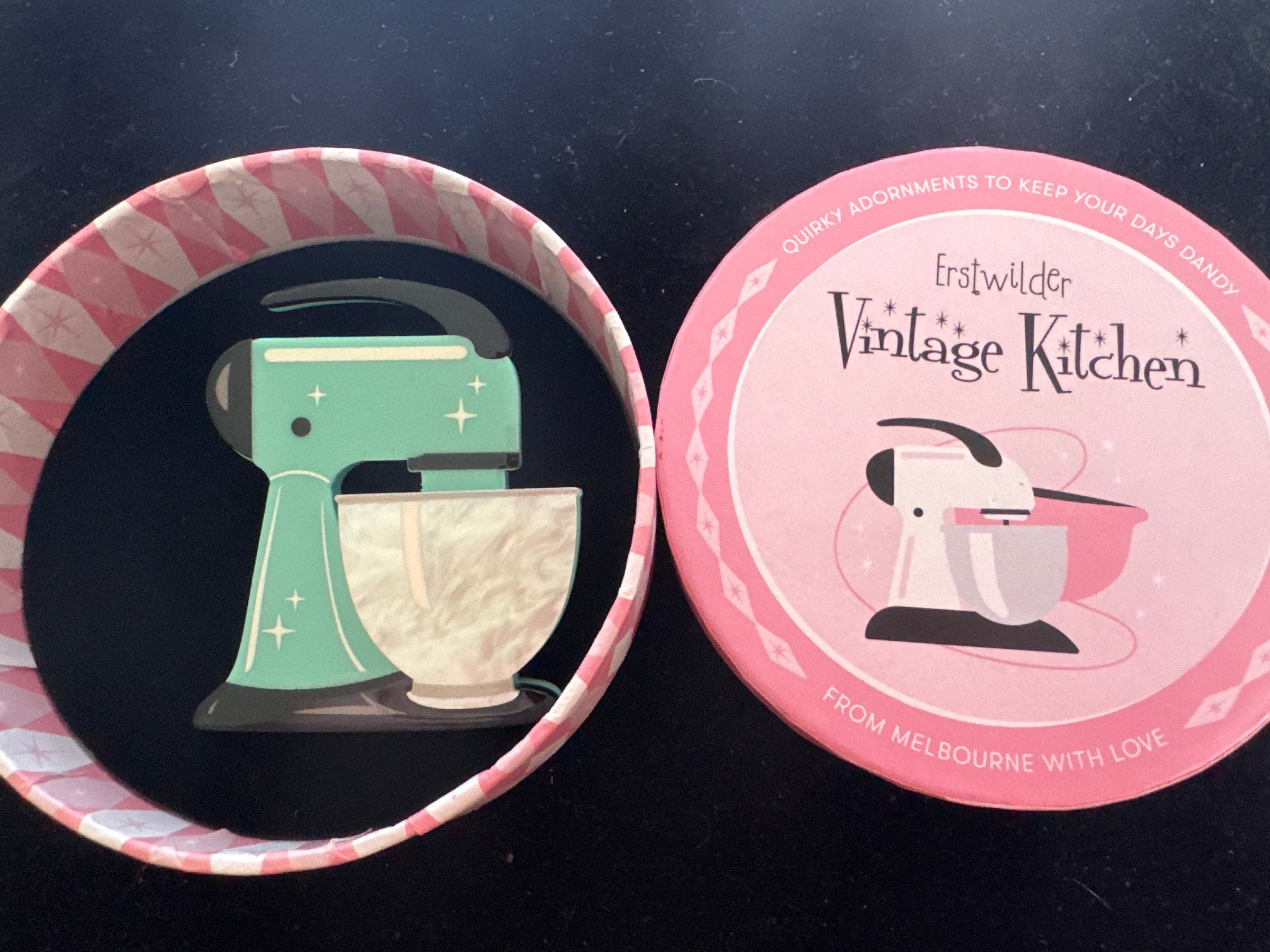 ERSTWILDER VINTAGE KITCHEN PINK- SPIN ME RIGHT ROUND AQUA - RESIN BROOCH