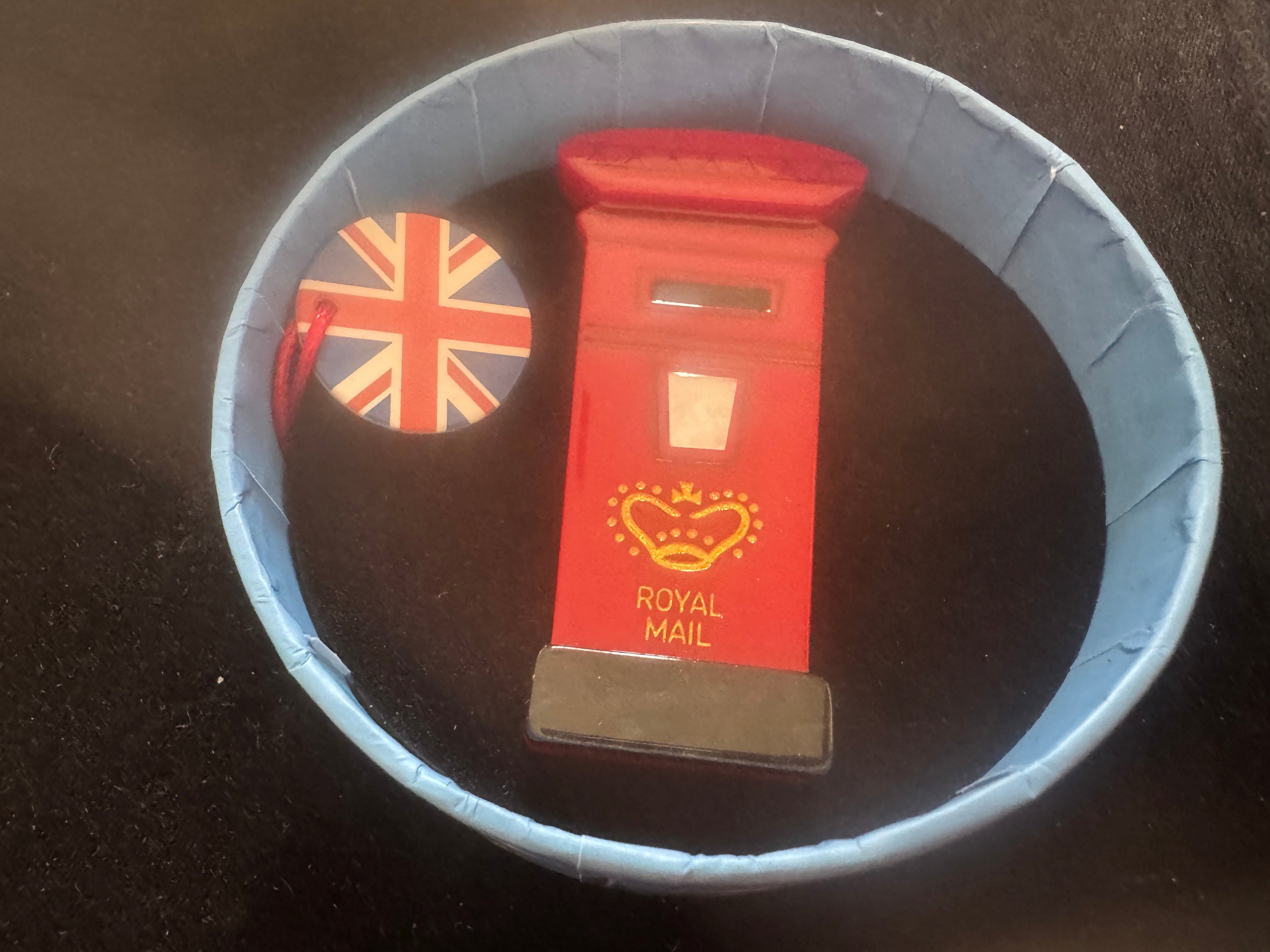 ERTSWILDER LONDON CALLING FIRST CLASS MAIL - Resin Brooch