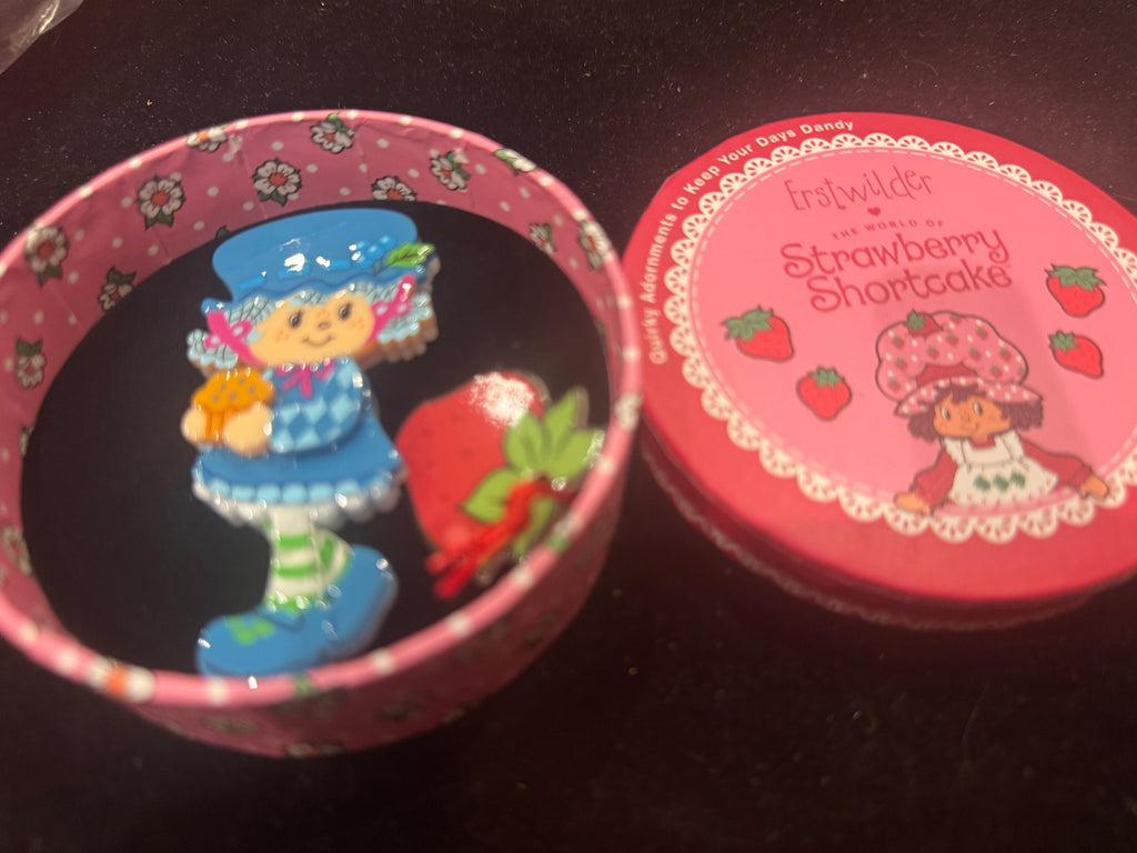 ERSTWILDER STRAWBERRY SHORTCAKE - BLUEBERRY MUFFIN-RESIN BROOCH