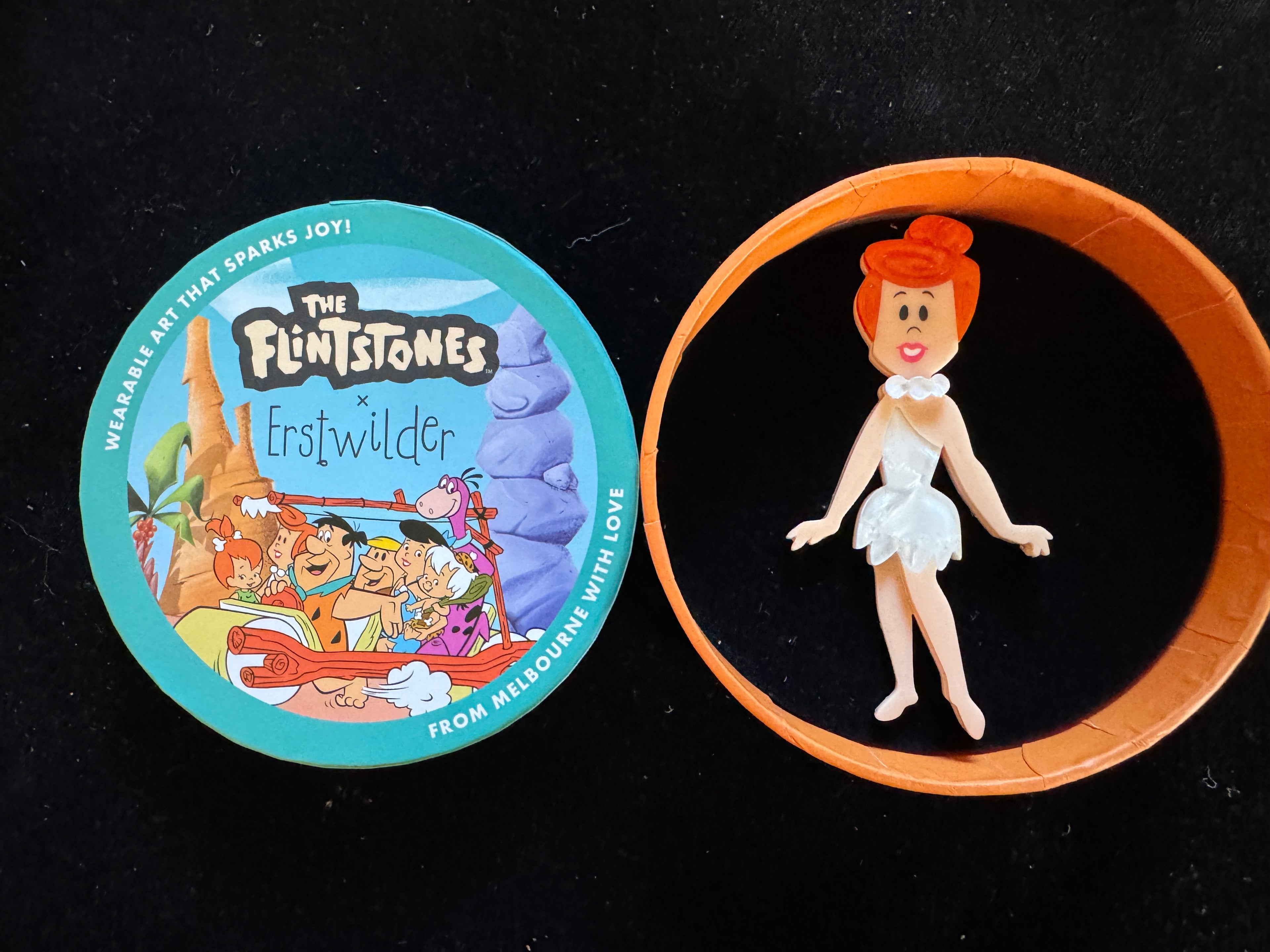 ERSTWILDER FLINTSTONES -WILMA FLINTSTONE -HANNA-BARBERA RESIN BROOCH