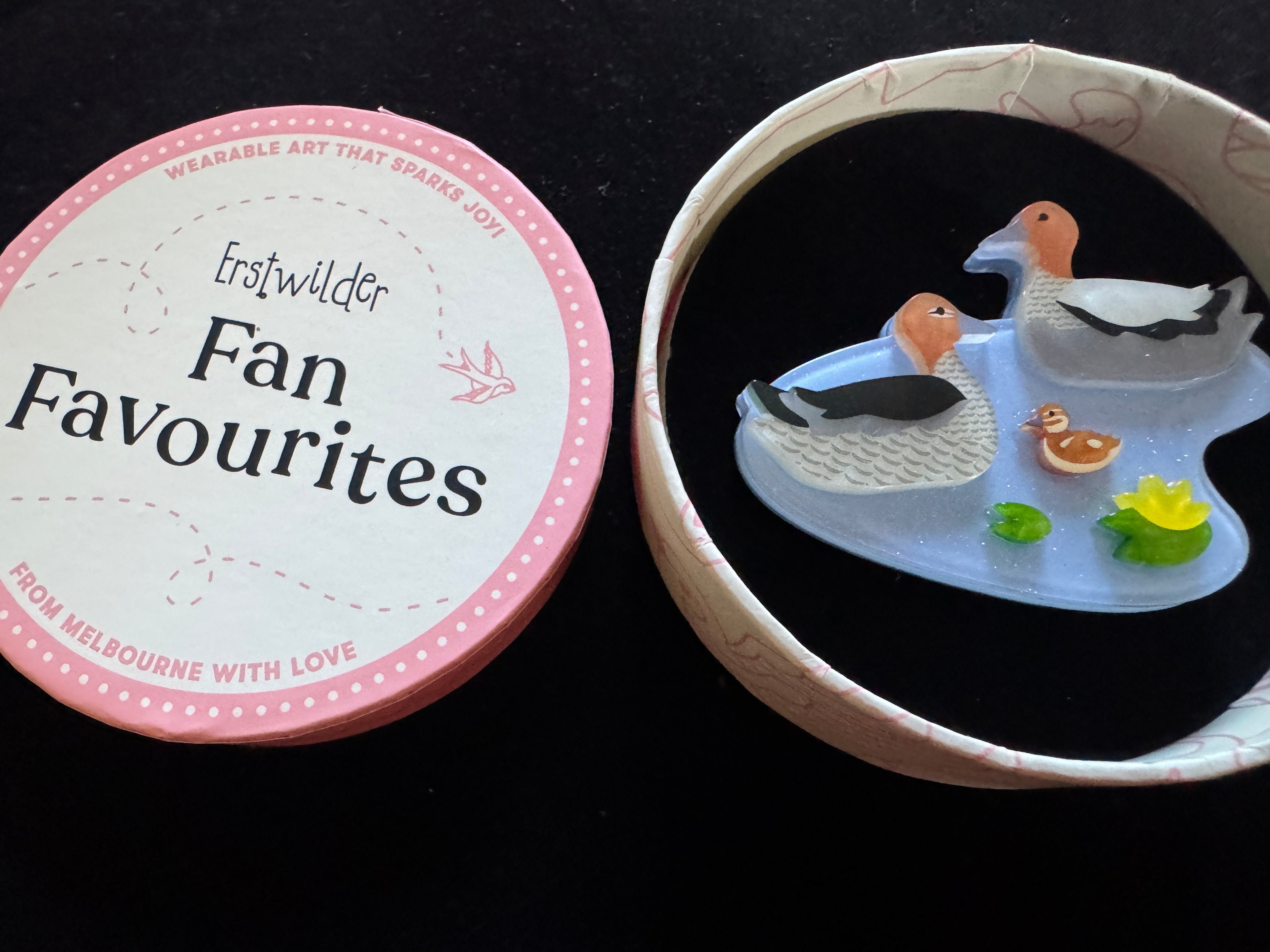 ERSTWILDER FAN FAVOURITES 2026 - DUCKS AND DRAKES - RESIN BROOCH